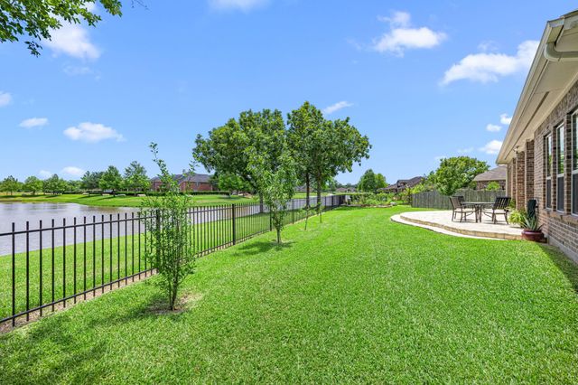 90 Rivercove Lane, Richmond, TX 77406