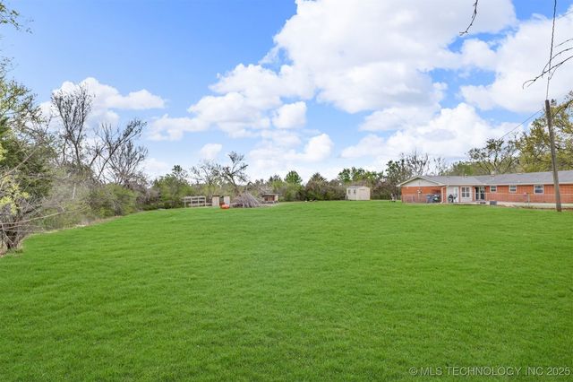 11777 E Oak Street, Claremore, OK 74019