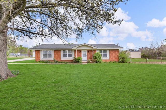 11777 E Oak Street, Claremore, OK 74019