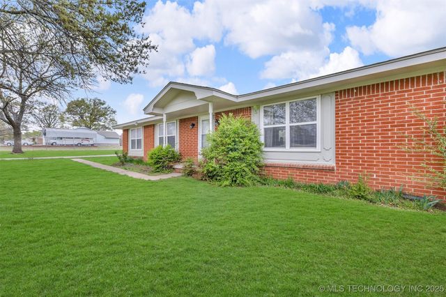 11777 E Oak Street, Claremore, OK 74019