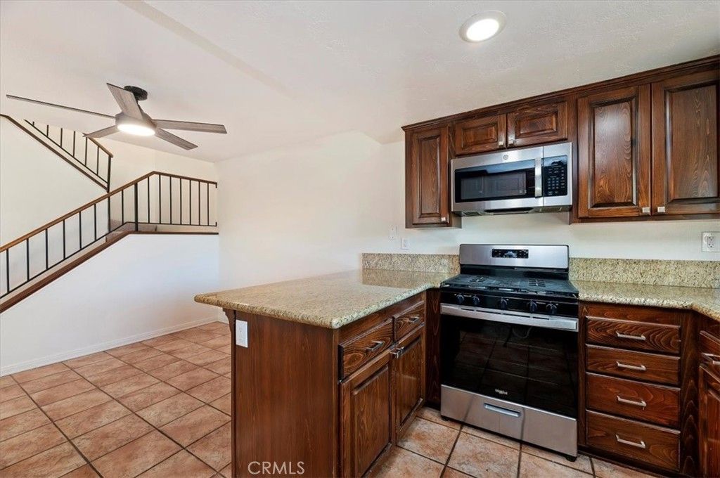 Image 17 of property listing at 941 Inn Keeper D, Corona, CA 92881