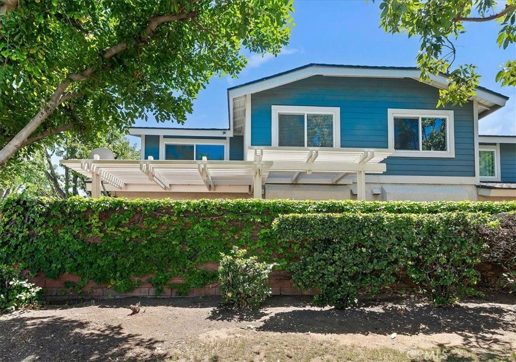 Image 34 of property listing at 941 Inn Keeper D, Corona, CA 92881