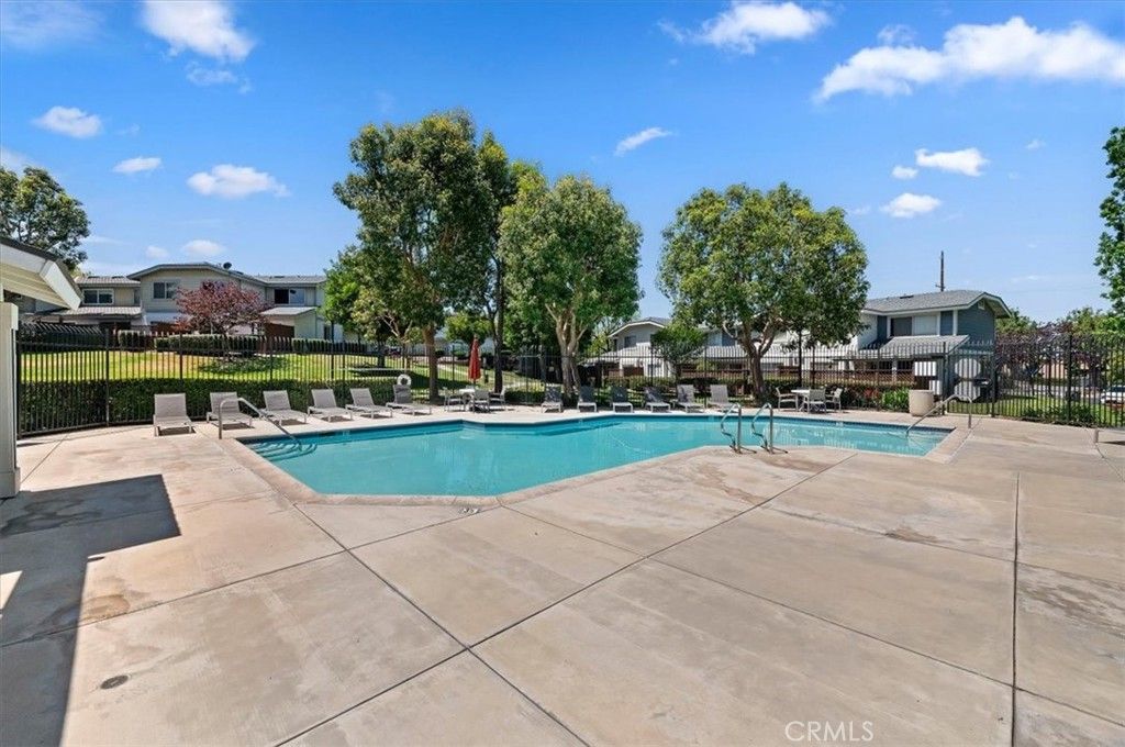 Image 39 of property listing at 941 Inn Keeper D, Corona, CA 92881