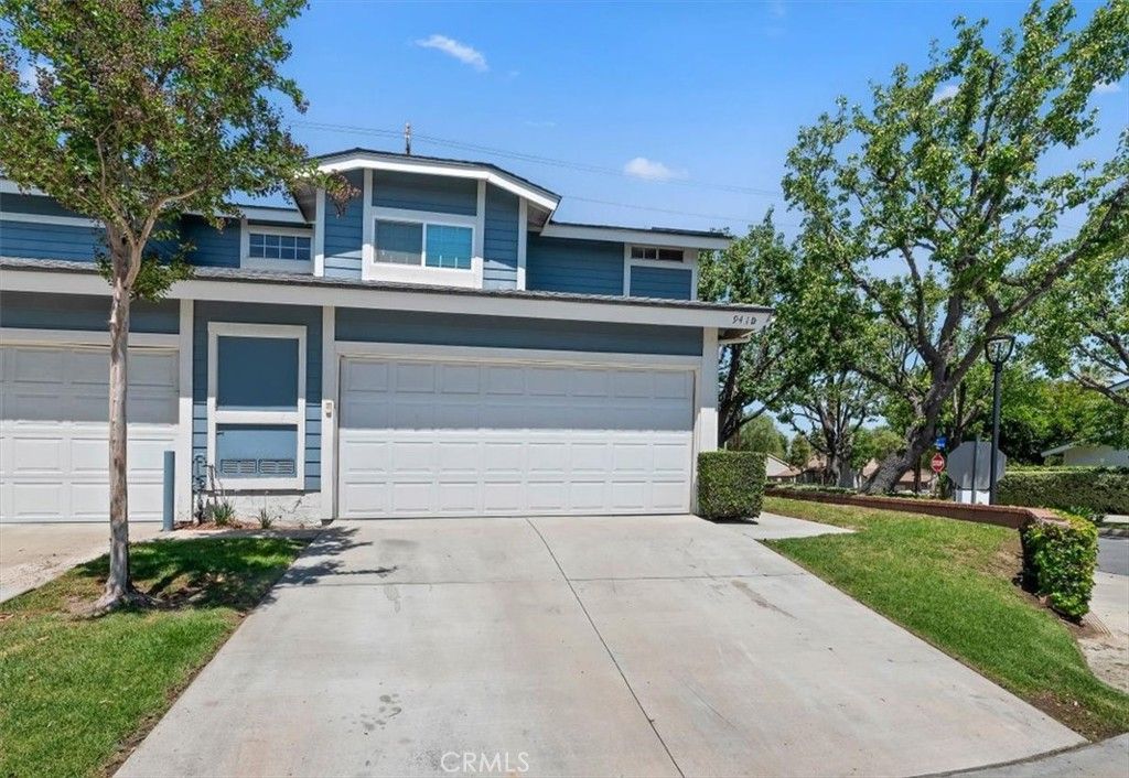 Image 4 of property listing at 941 Inn Keeper D, Corona, CA 92881