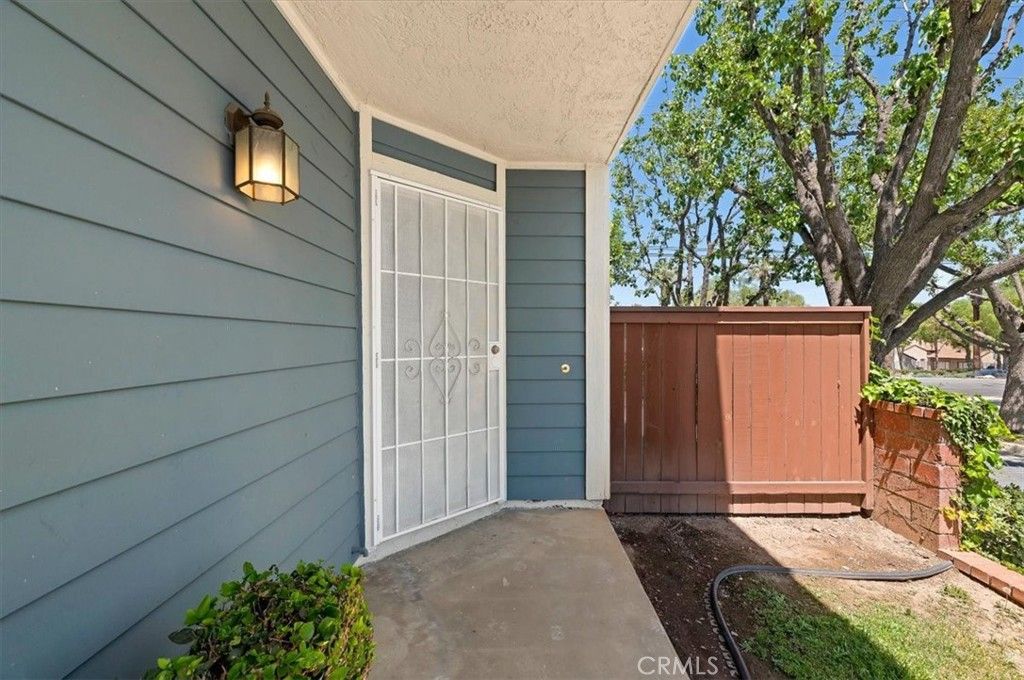 Image 5 of property listing at 941 Inn Keeper D, Corona, CA 92881