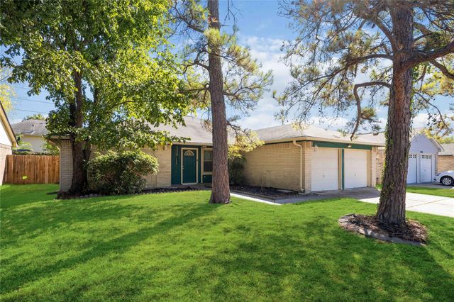 10314 Den Oak Drive, Houston, TX 77065