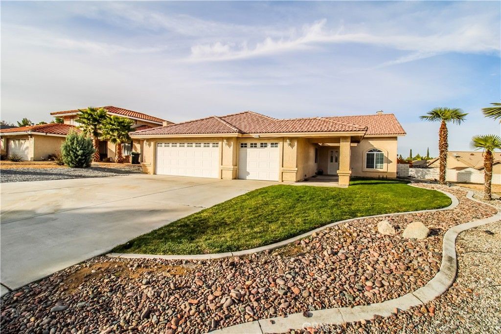 17772 Pebble Beach, Victorville, CA 92395