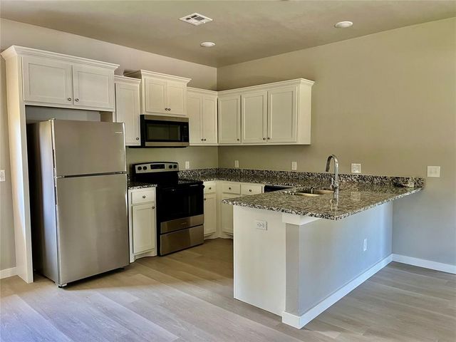 238 S Oak Avenue, Shawnee, OK 74801