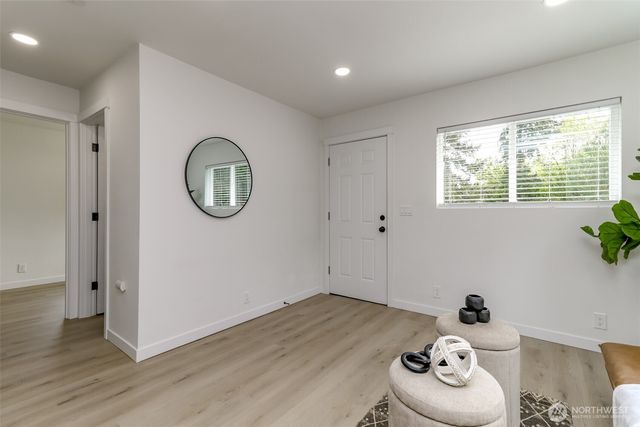 1408 Price Rd, Bremerton, WA 98312