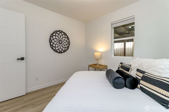 1408 Price Rd, Bremerton, WA 98312