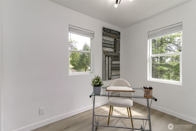 1408 Price Rd, Bremerton, WA 98312
