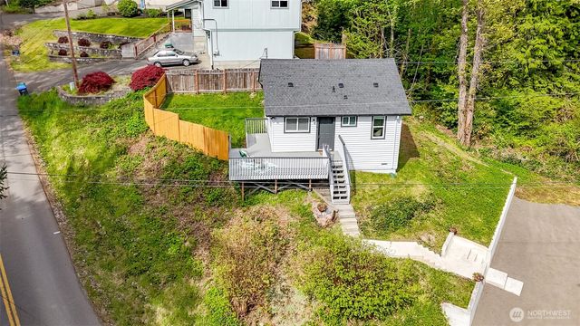 1408 Price Rd, Bremerton, WA 98312