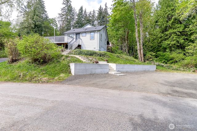 1408 Price Rd, Bremerton, WA 98312