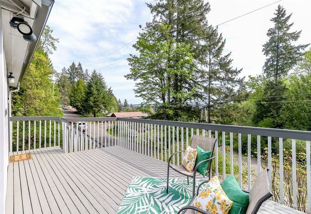 1408 Price Rd, Bremerton, WA 98312