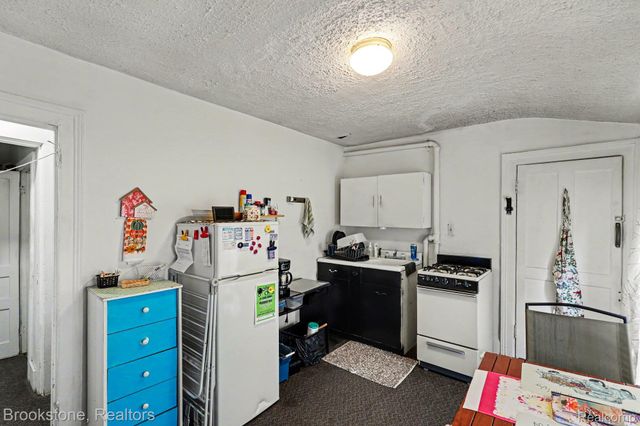 1317 6th Street, Port Huron, MI 48060