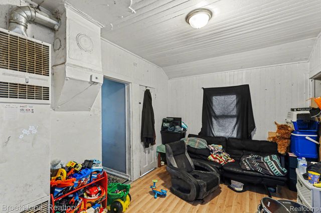 1317 6th Street, Port Huron, MI 48060
