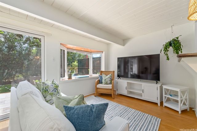 6370 Hawaii Kai Drive 2, Honolulu, HI 96825