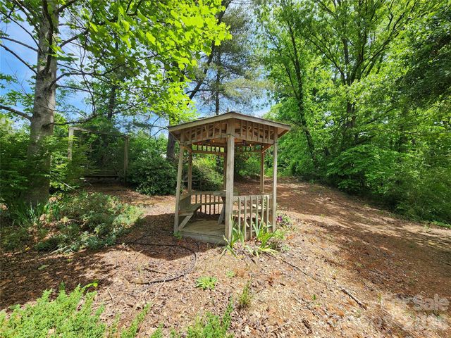 130 Susan Road, Casar, NC 28020