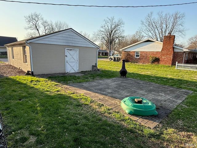 5710 Washington Avenue, Evansville, IN 47715