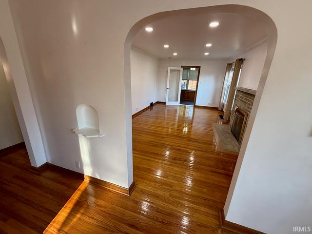 5710 Washington Avenue, Evansville, IN 47715