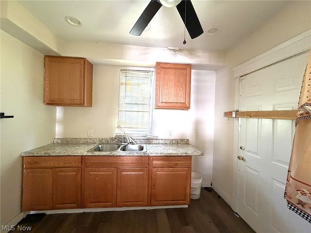 660 E 126th Street, Cleveland, OH 44108