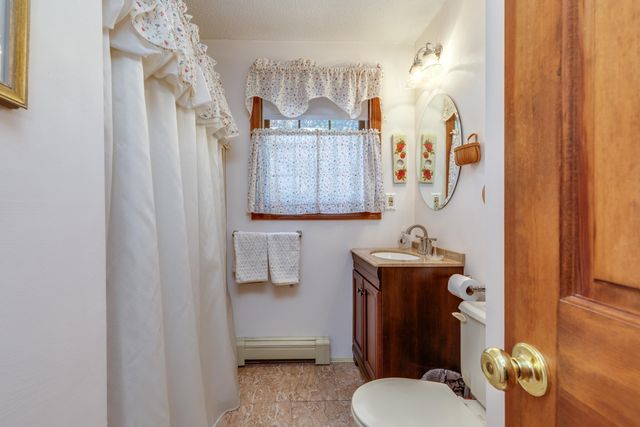 8 Freedom Acres Drive, Concord, NH 03301