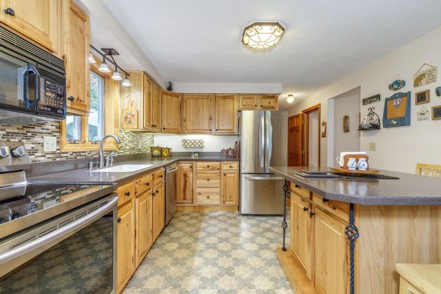 8 Freedom Acres Drive, Concord, NH 03301
