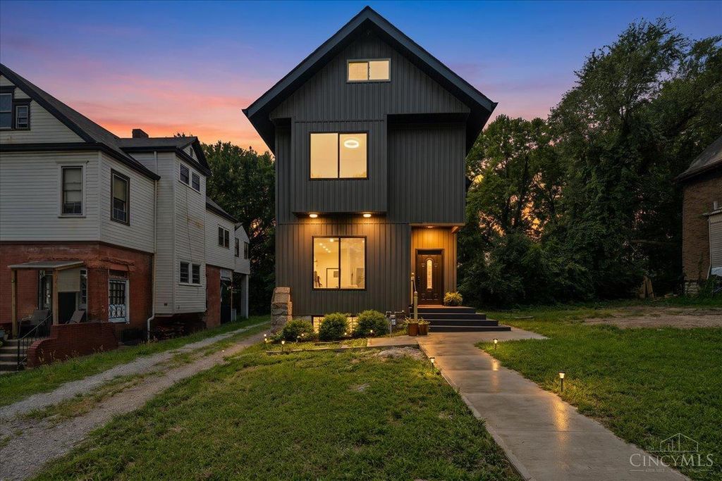 837 Rockdale Avenue, Cincinnati, OH 45229