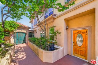 3974 Pennsylvania Avenue 103, La Crescenta, CA 91214