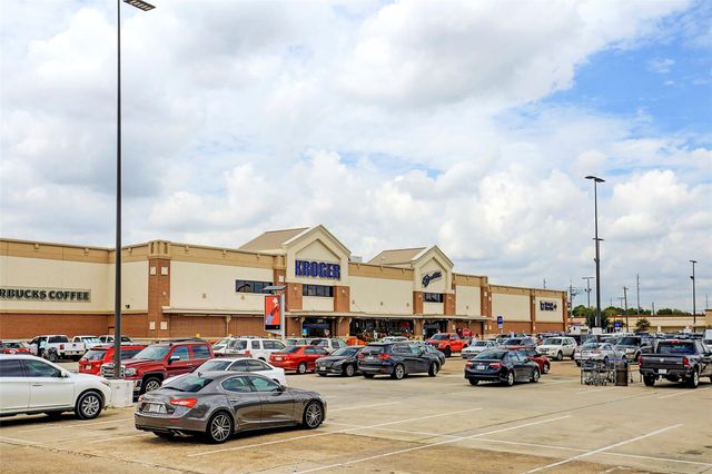 1607 Willowby Drive, Houston, TX 77008