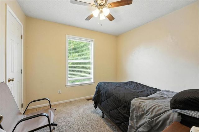 7218 N Lewis Avenue, Kansas City, MO 64158