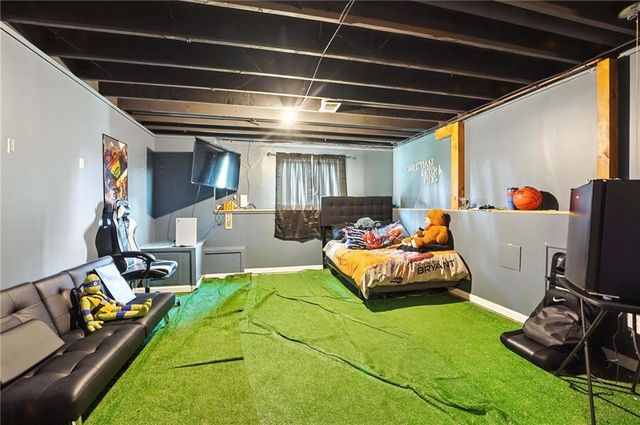 7218 N Lewis Avenue, Kansas City, MO 64158