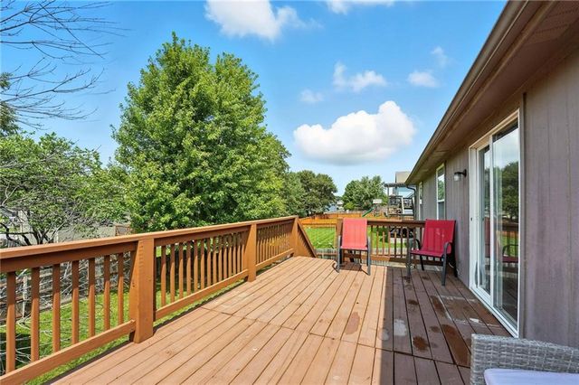 7218 N Lewis Avenue, Kansas City, MO 64158