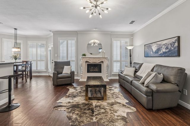 8212 Steamers Lane, Frisco, TX 75035