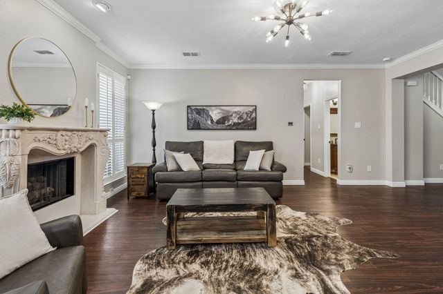 8212 Steamers Lane, Frisco, TX 75035