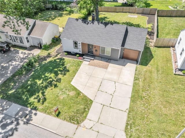 4709 W 75TH Street, Prairie Village, KS 66208
