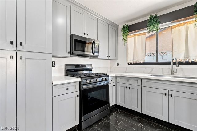 738 Straight Street, Las Vegas, NV 89110