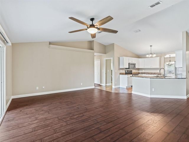 214 FISHER RUN, Ocklawaha, FL 32179