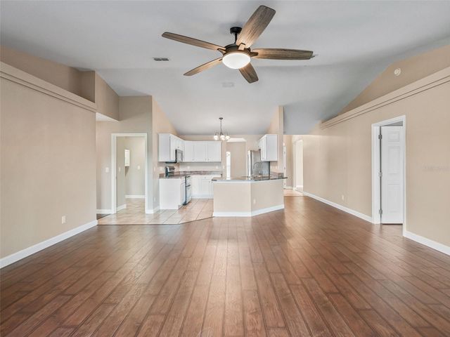 214 FISHER RUN, Ocklawaha, FL 32179