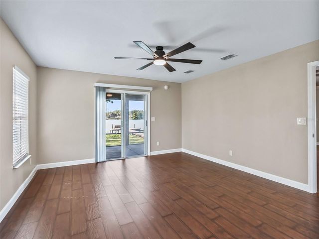 214 FISHER RUN, Ocklawaha, FL 32179