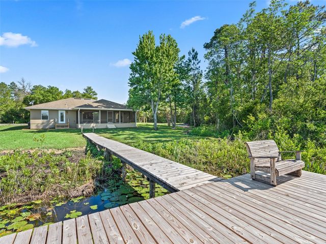 214 FISHER RUN, Ocklawaha, FL 32179