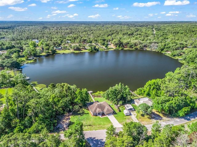 214 FISHER RUN, Ocklawaha, FL 32179