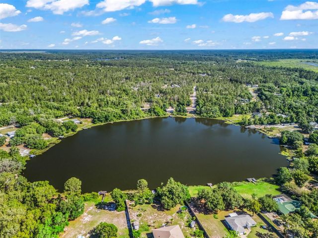 214 FISHER RUN, Ocklawaha, FL 32179