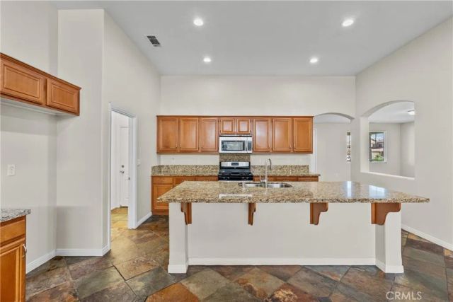 1790 Hideaway Place, Palmdale, CA 93551