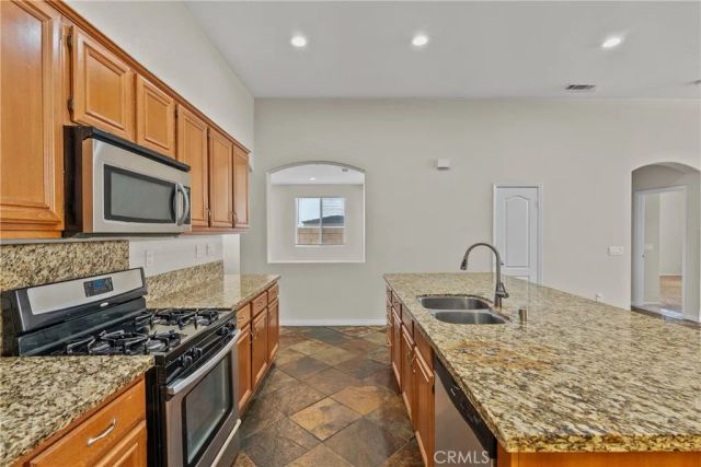 1790 Hideaway Place, Palmdale, CA 93551