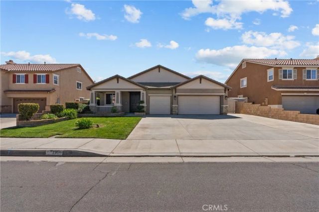 1790 Hideaway Place, Palmdale, CA 93551
