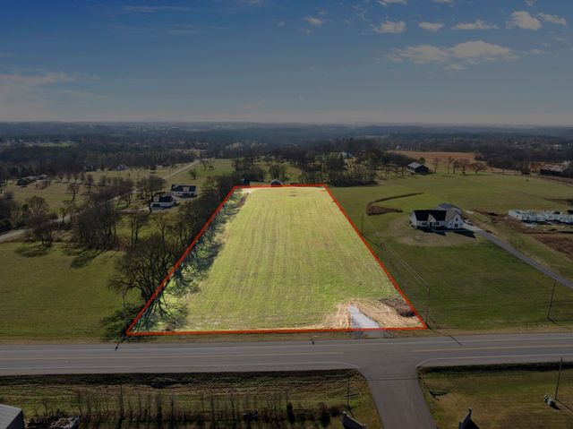 2768 Hartsville Pike, Castalian Springs, TN 37031