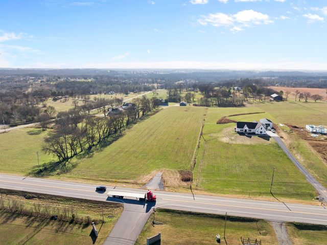 2768 Hartsville Pike, Castalian Springs, TN 37031