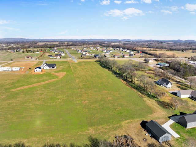 2768 Hartsville Pike, Castalian Springs, TN 37031