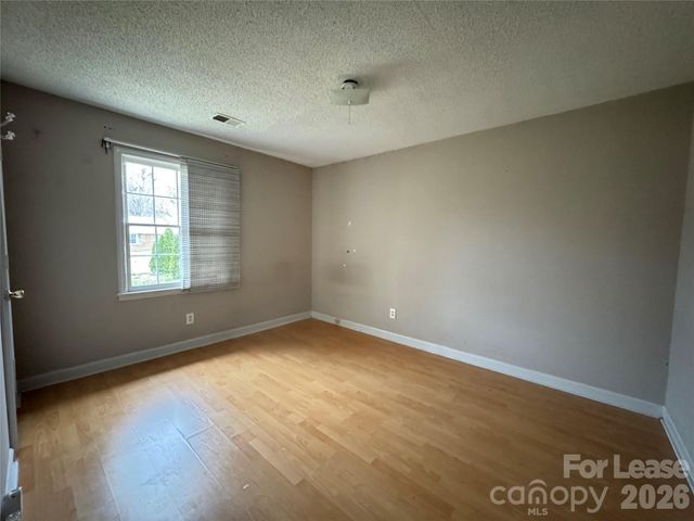 8027 Country Oaks Road, Charlotte, NC 28227